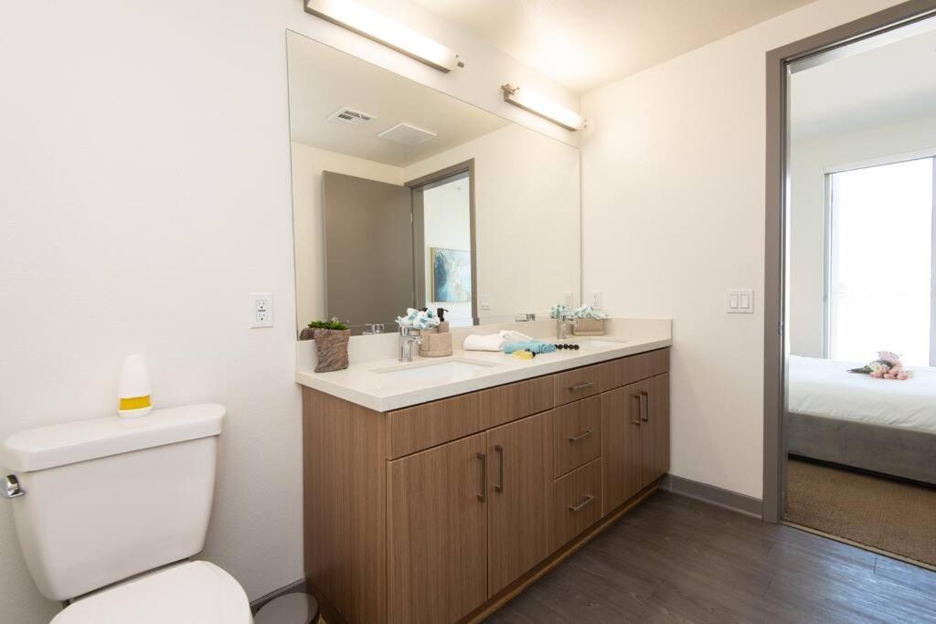 Centrally Located Apartments With Free Parking Glendale Eksteriør bilde