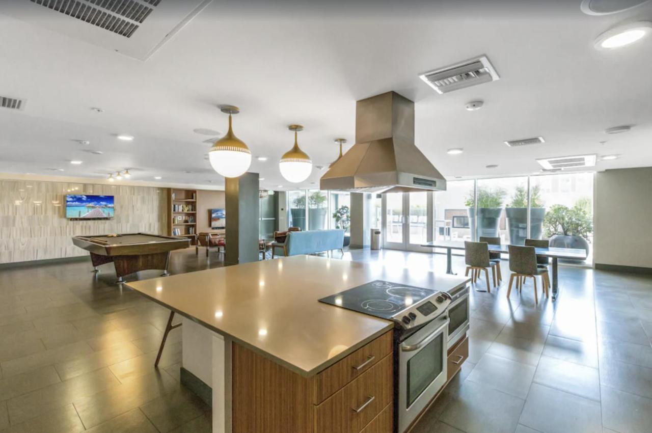 Centrally Located Apartments With Free Parking Glendale Eksteriør bilde